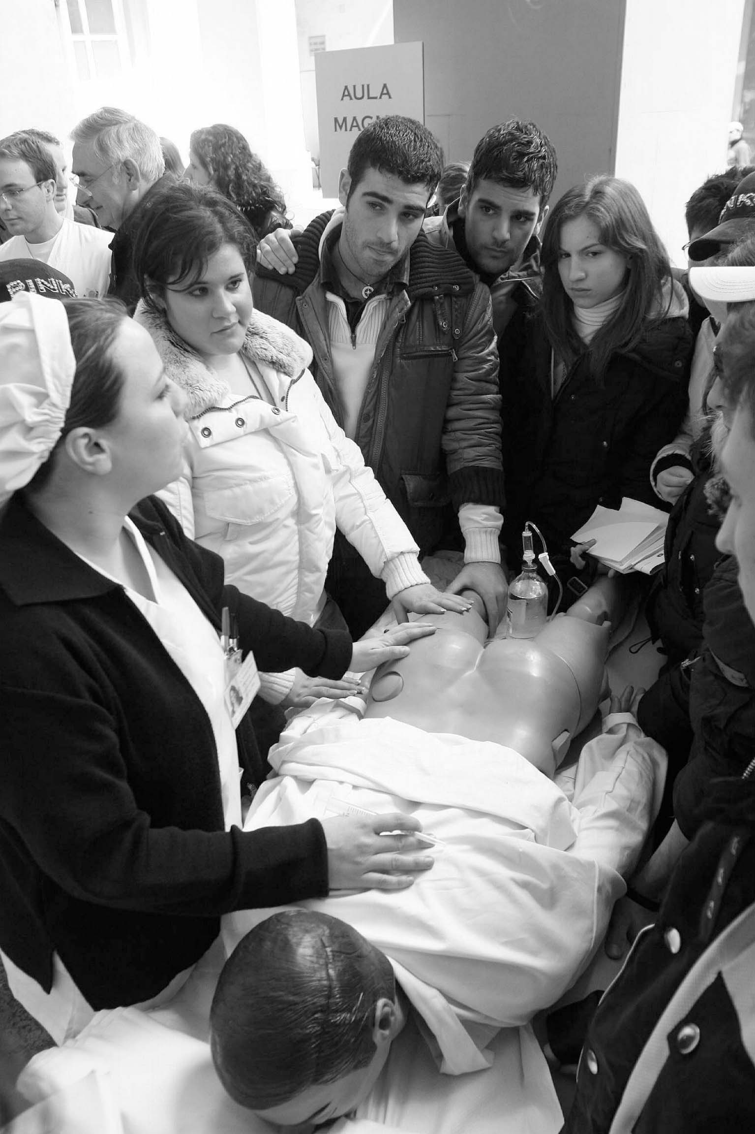 Fare il medico non è una missione ma una professione di alto valore etico ATENEAPOLI Fare il medico non è una missione ma una professione di alto valore etico ATENEAPOLI